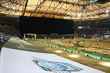 MXGP Motocross auf Schalke - Stadion Bebannerung 2016